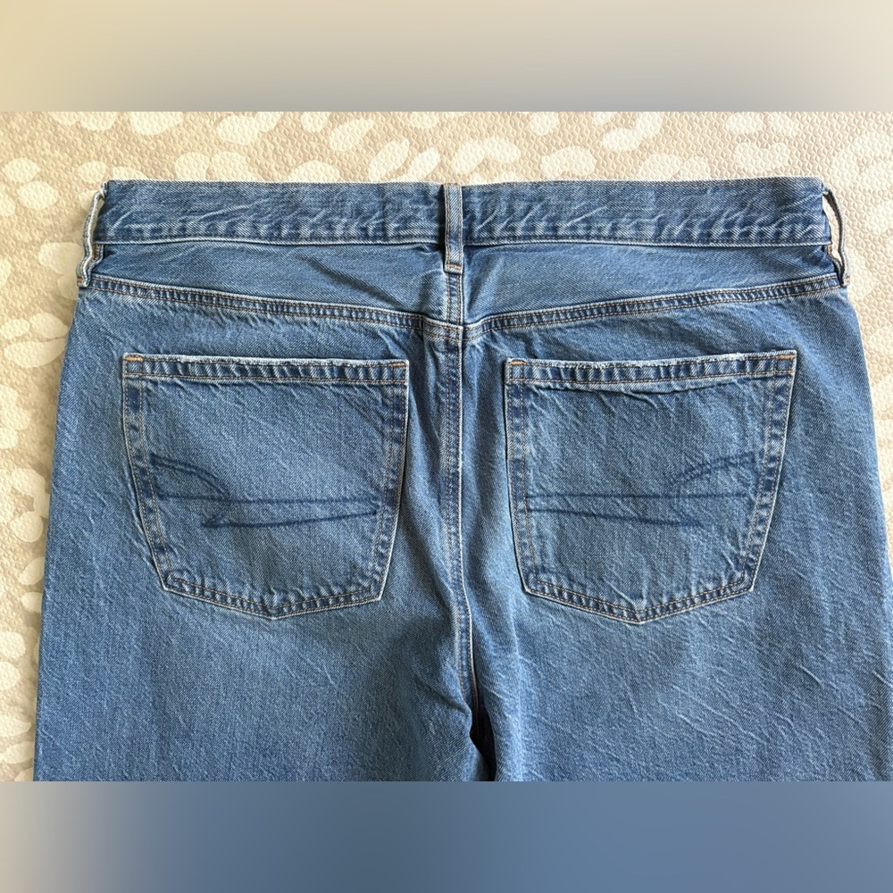 American Eagle Outfitters High Rise Blue Jeans - Picture 8 of 11